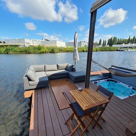 Wikkelboats @ Tramkade Den Bosch Villa Orthen Exterior photo